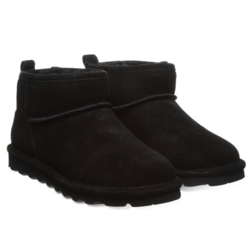 NWT• Kids Black Suede Low-Top Boots🌟